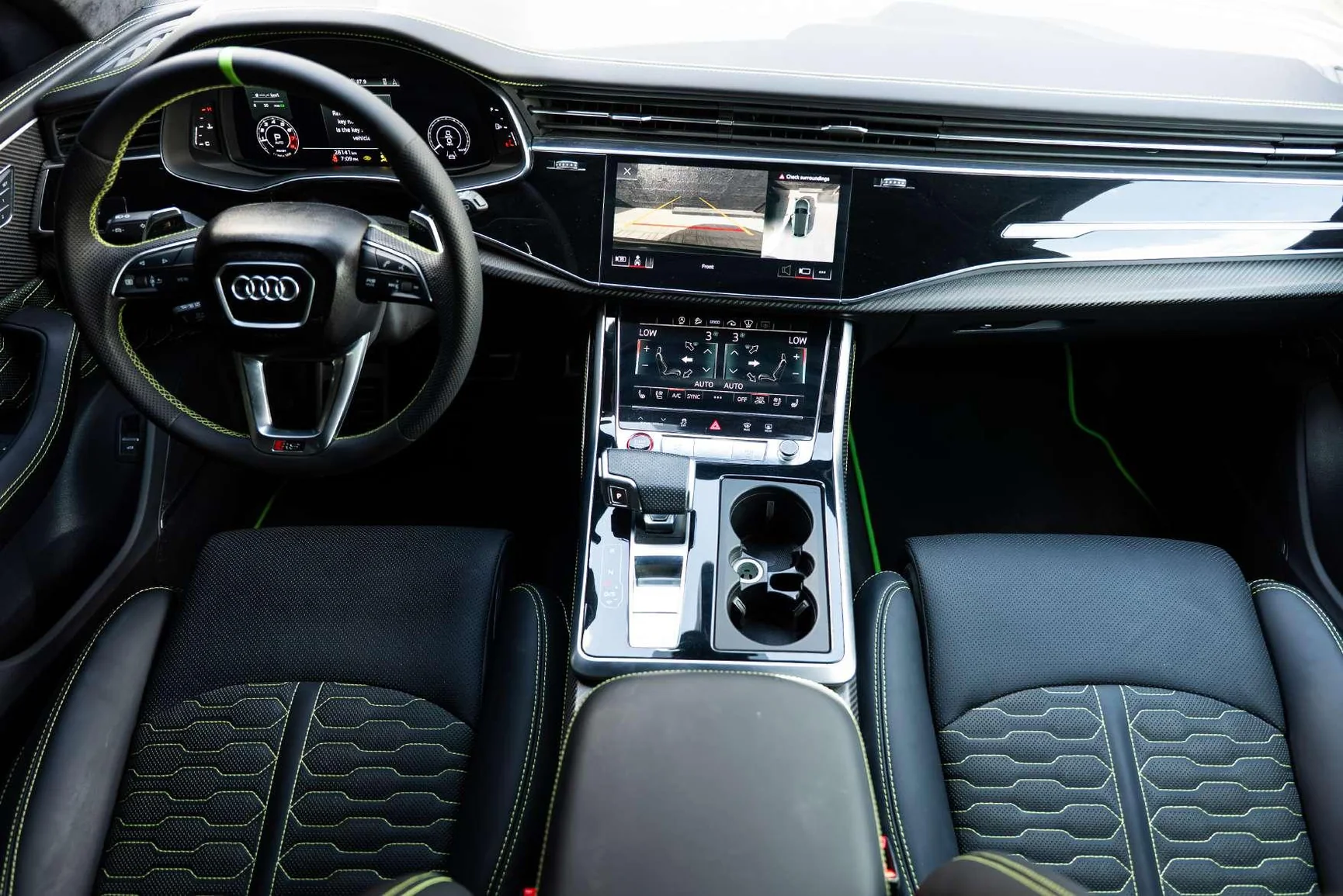 اجاره Audi RS Q8 Green در دبی – تصویر 6
