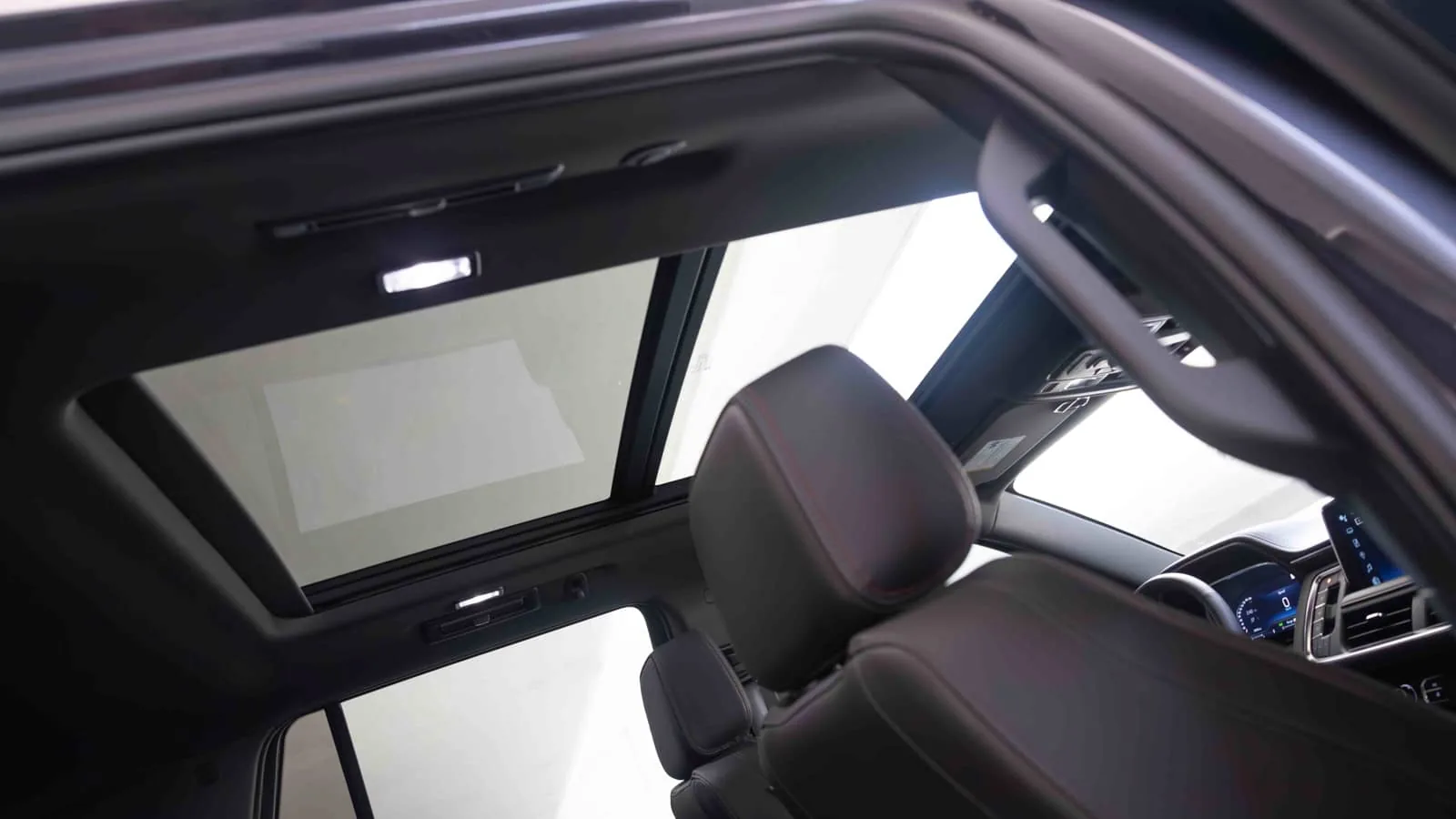 Chevrolet Tahoe RST Dark Grey - View 8