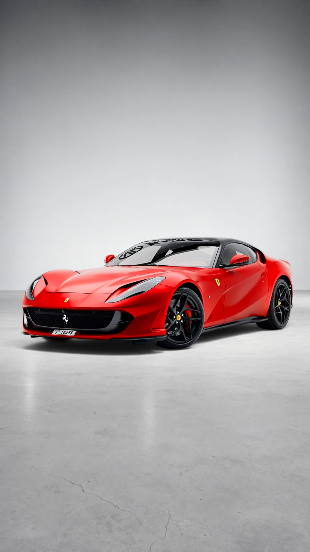 Ferrari 812 Superfast V12 800 HP — Rosso Corsa in Dubai