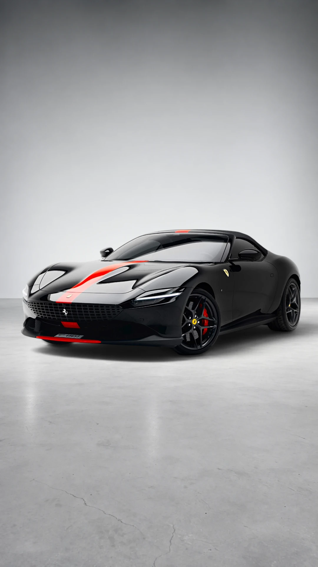 Ferrari Roma Spider Convertible — Grigio Silverstone in Dubai