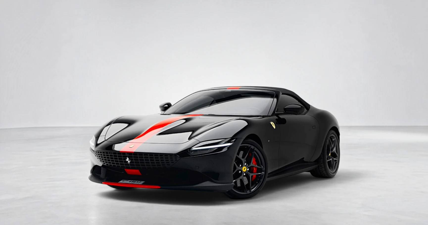 Ferrari Roma Spider Convertible — Grigio Silverstone - View 5