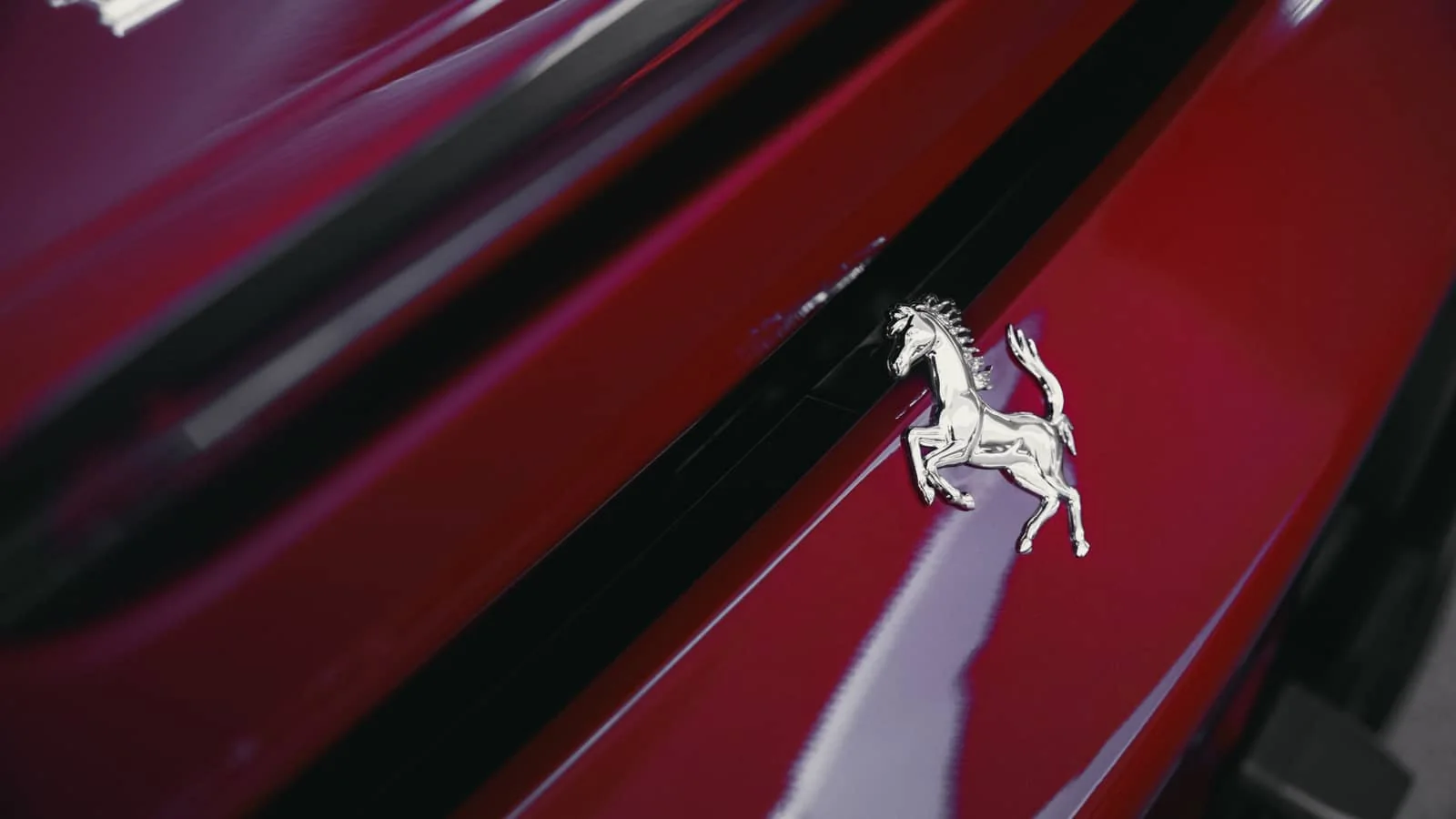 Ferrari SF90 Spider Red mieten in Dubai – Foto 6