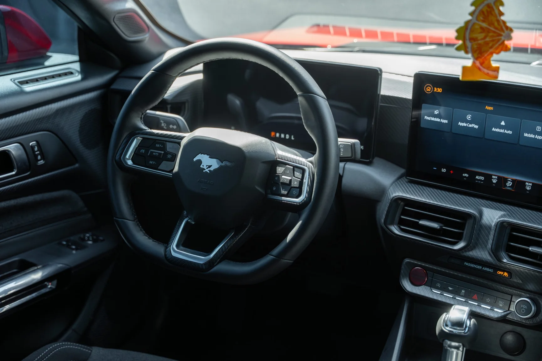 اجاره Ford Mustang EcoBoost Red در دبی – تصویر 5