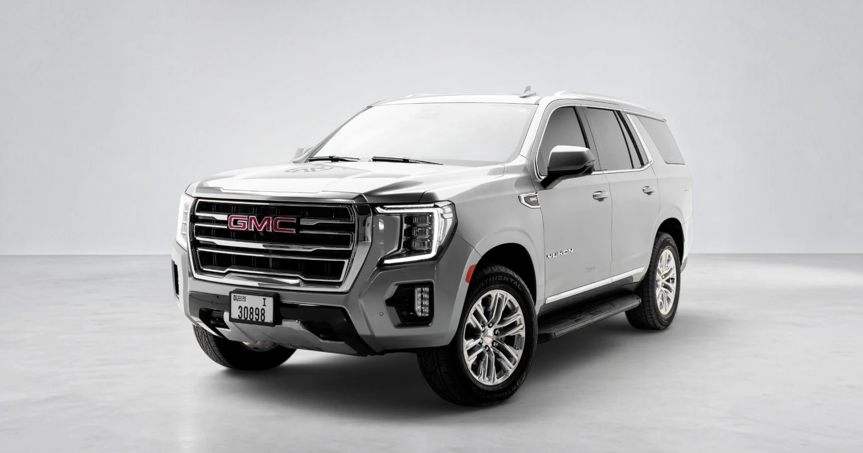 GMC Yukon SLT Premium 8-Seater — Sterling Silver - View 2
