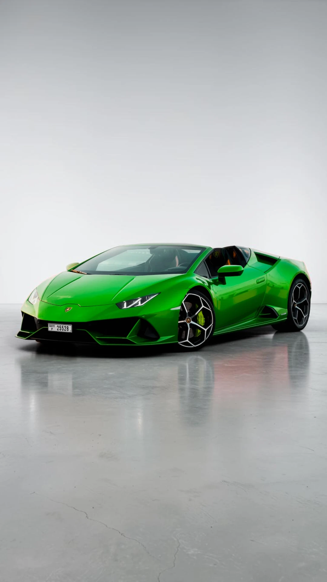 Lamborghini Huracán Evo Spyder Green in Dubai