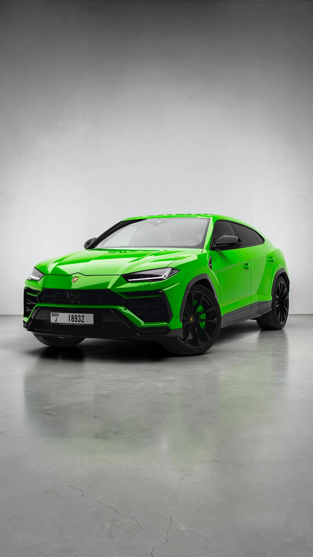 Lamborghini Urus Verde in Dubai