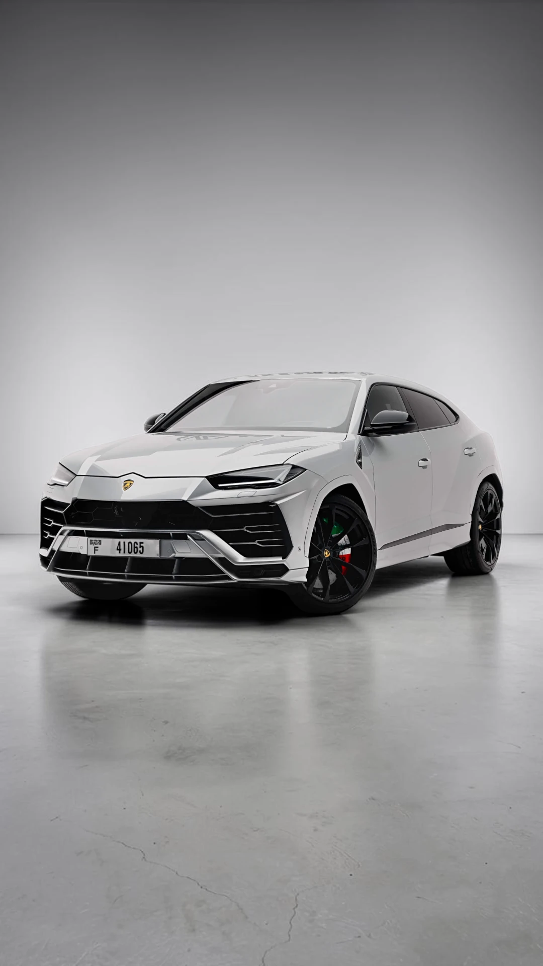 Lamborghini Urus Grigio in Dubai