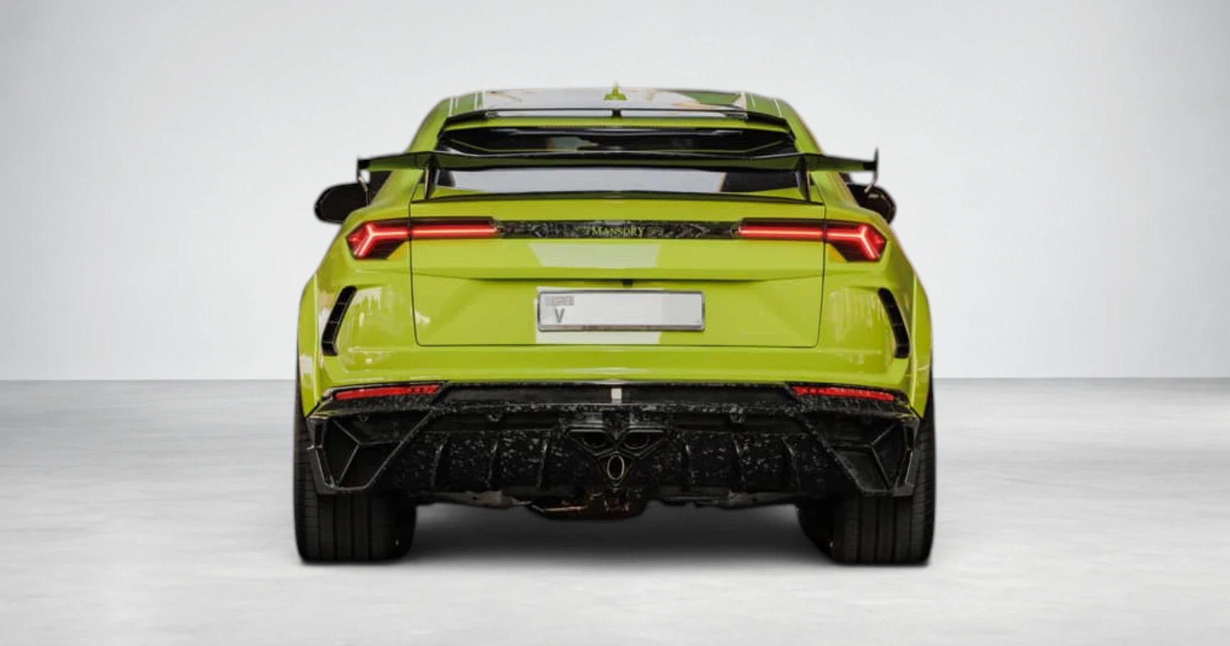 Lamborghini Urus Mansory Lime Green mieten in Dubai – Foto 5