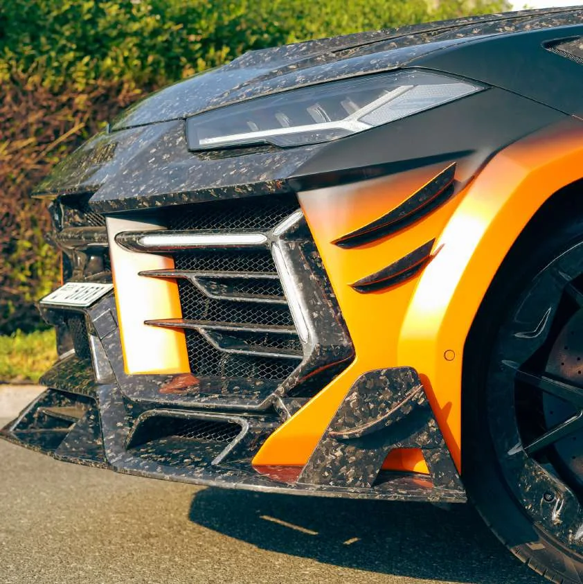 Lamborghini Urus Mansory Venatus Orange - View 4