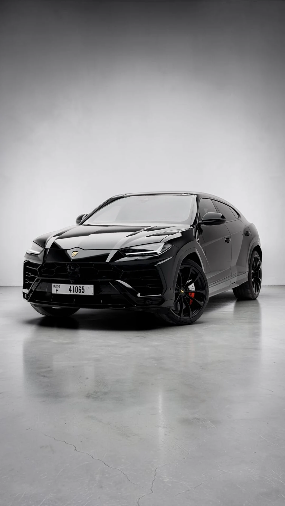 Lamborghini Urus Grigio Nimbus in Dubai