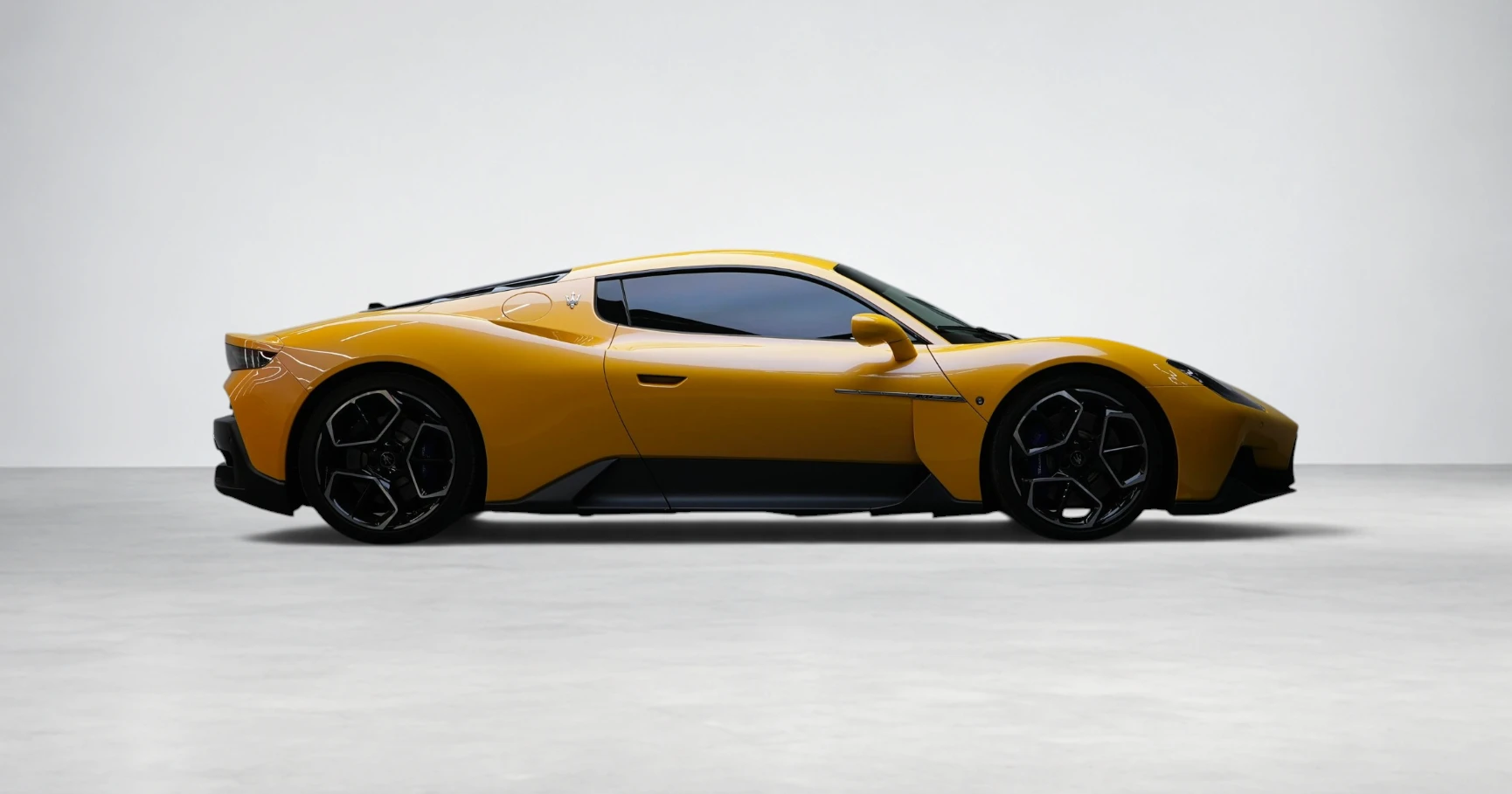 Maserati MC20 Yellow mieten in Dubai – Foto 4