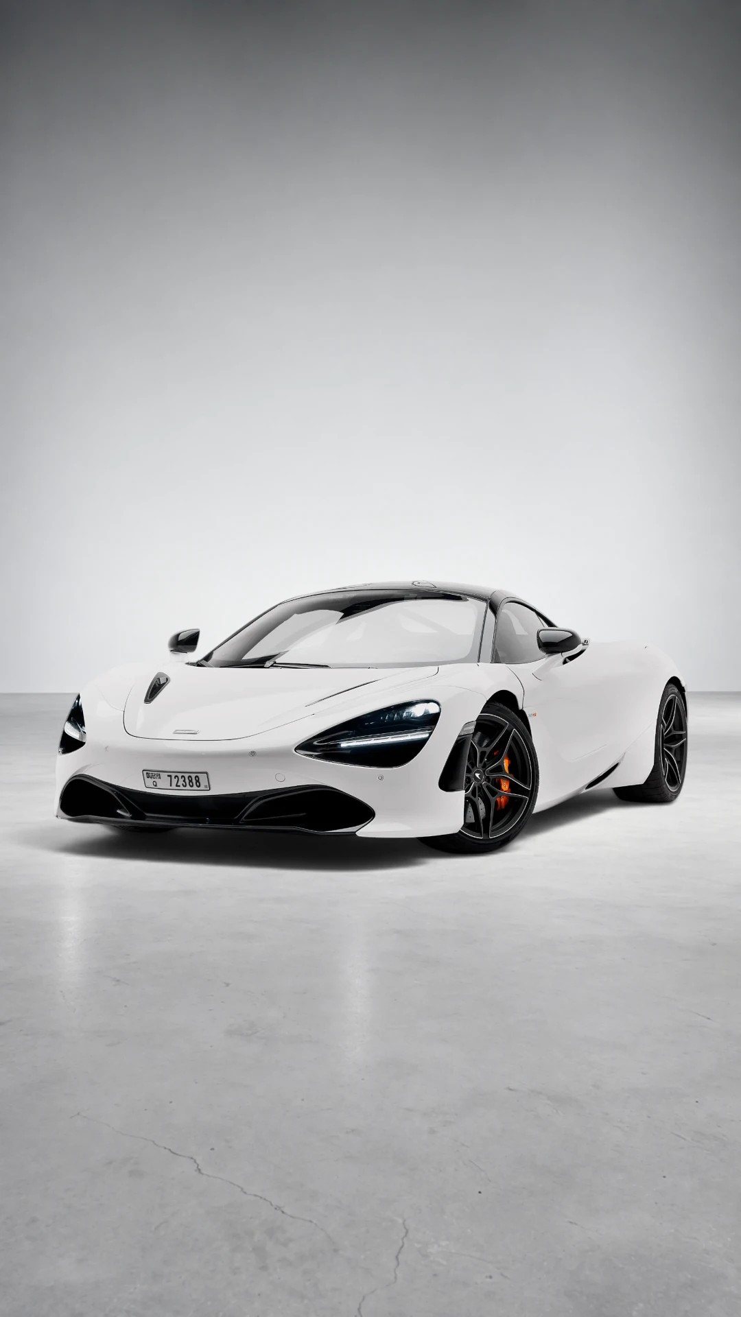 McLaren 720S Coupe Memphis Red Fullbleed Shot
