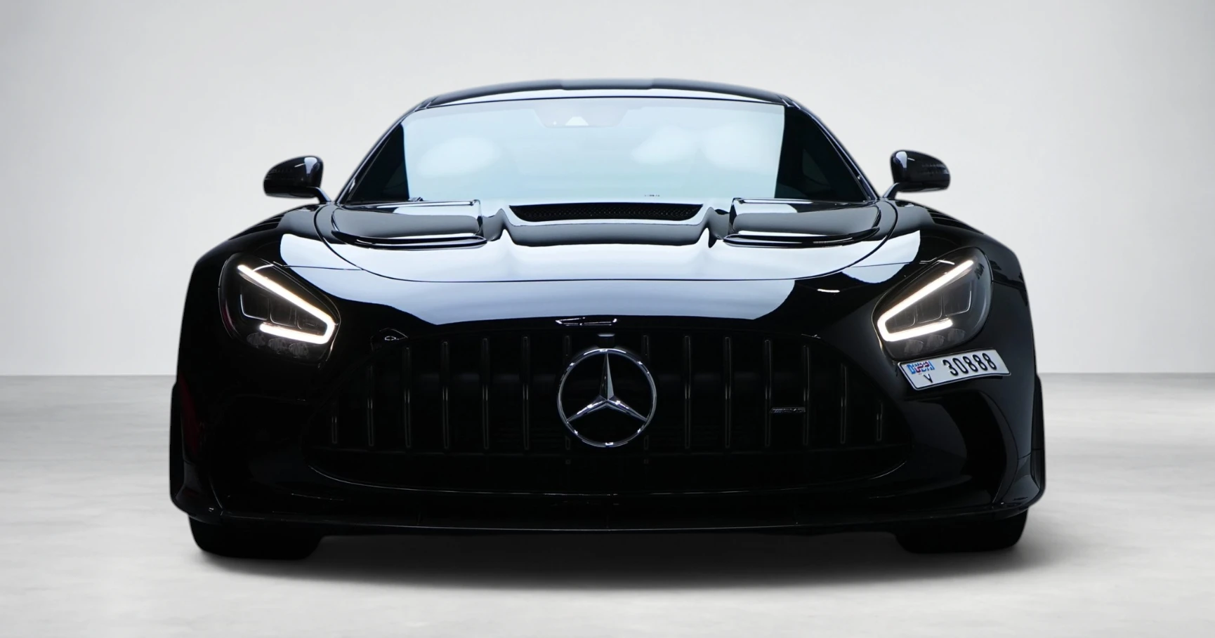 Mercedes-AMG GT Black Series mieten in Dubai – Foto 2
