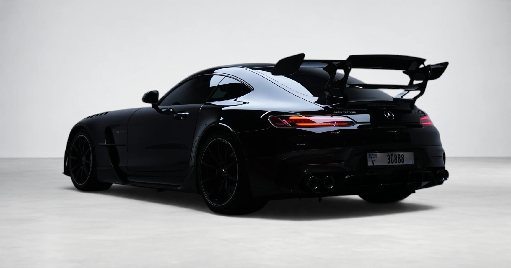 Mercedes-AMG GT Black Series mieten in Dubai – Foto 5