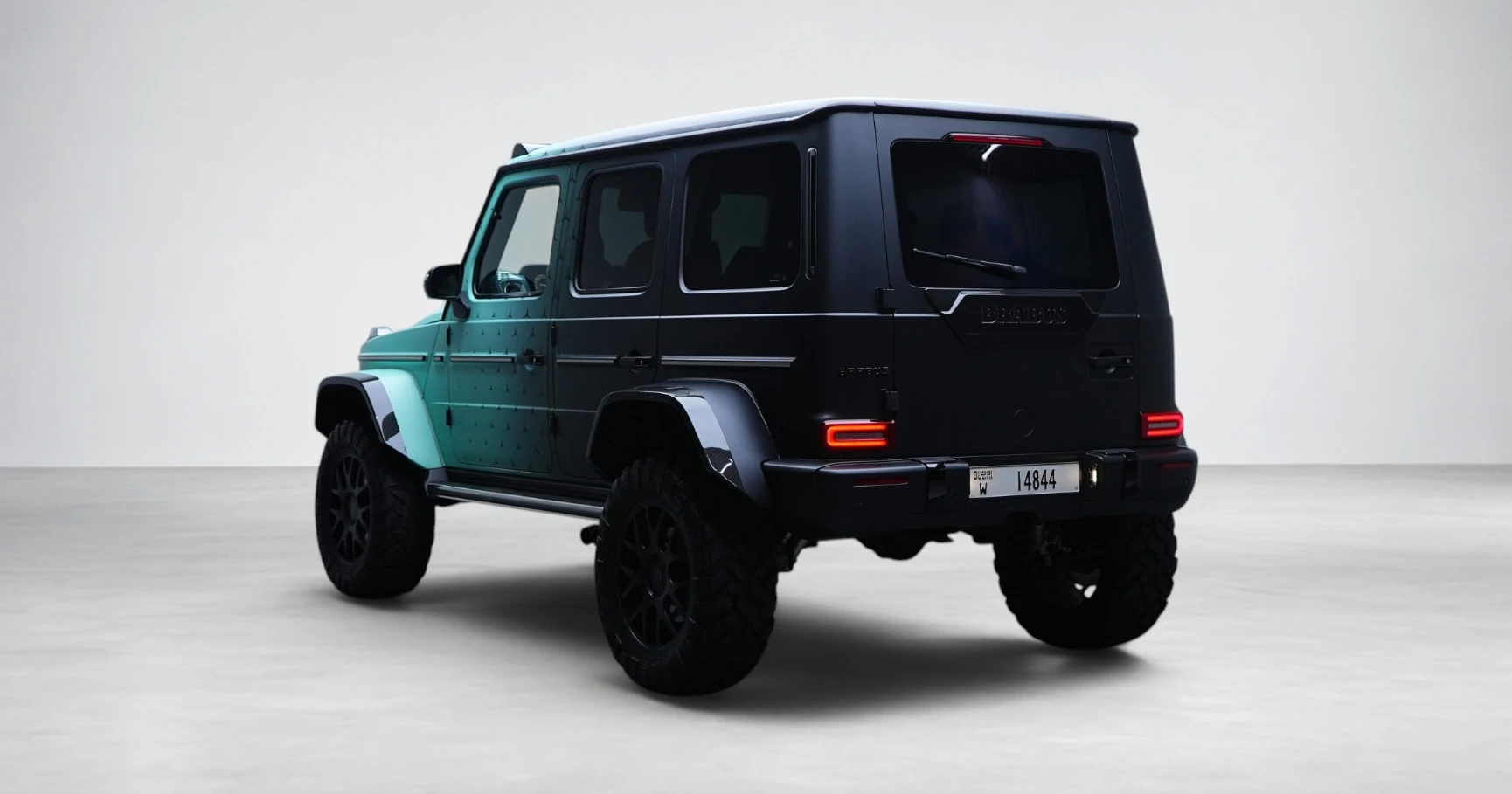 Mercedes-AMG G63 4x4² Brabus Turquoise en alquiler en Dubái – foto 3