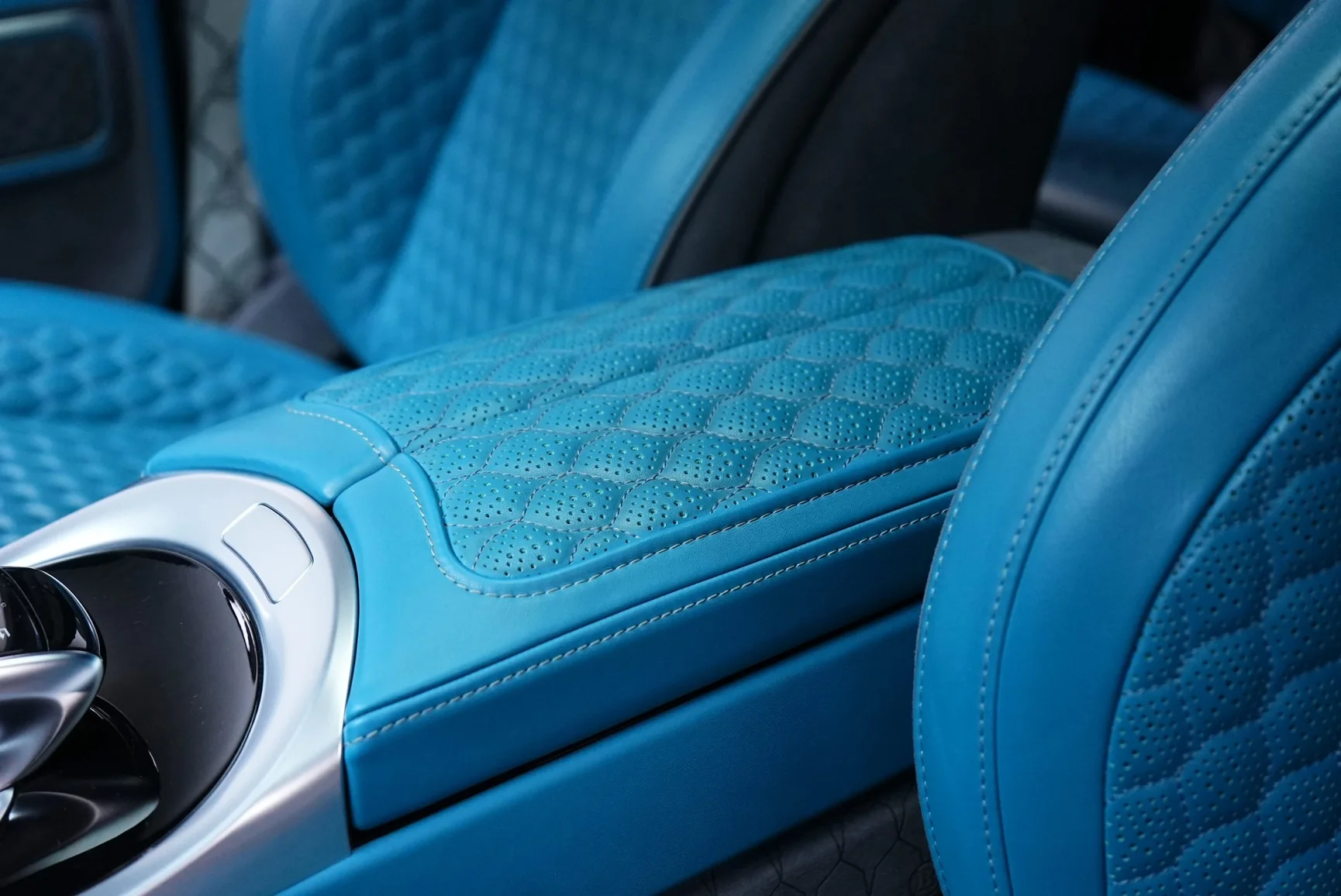 Mercedes-AMG G63 4x4² Brabus Turquoise en alquiler en Dubái – foto 12