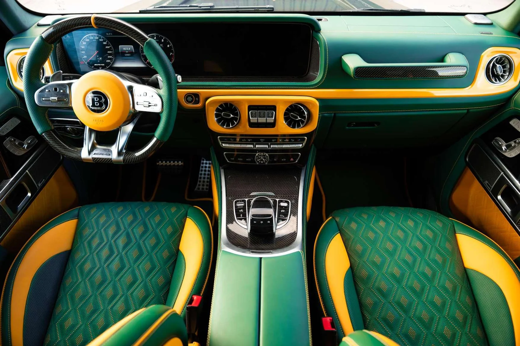 مرسيدس AMG G63 برابوس برونزي للإيجار في دبي – صورة 6