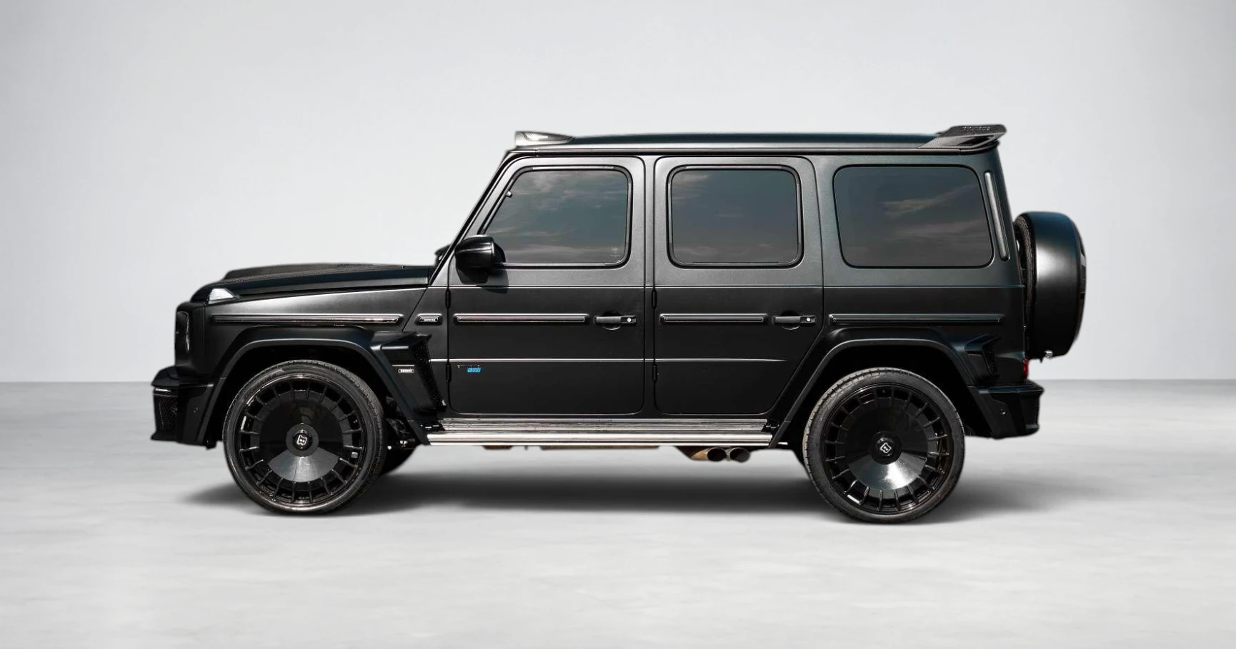 مرسيدس AMG G63 برابوس أسود مطفي للإيجار في دبي – صورة 4