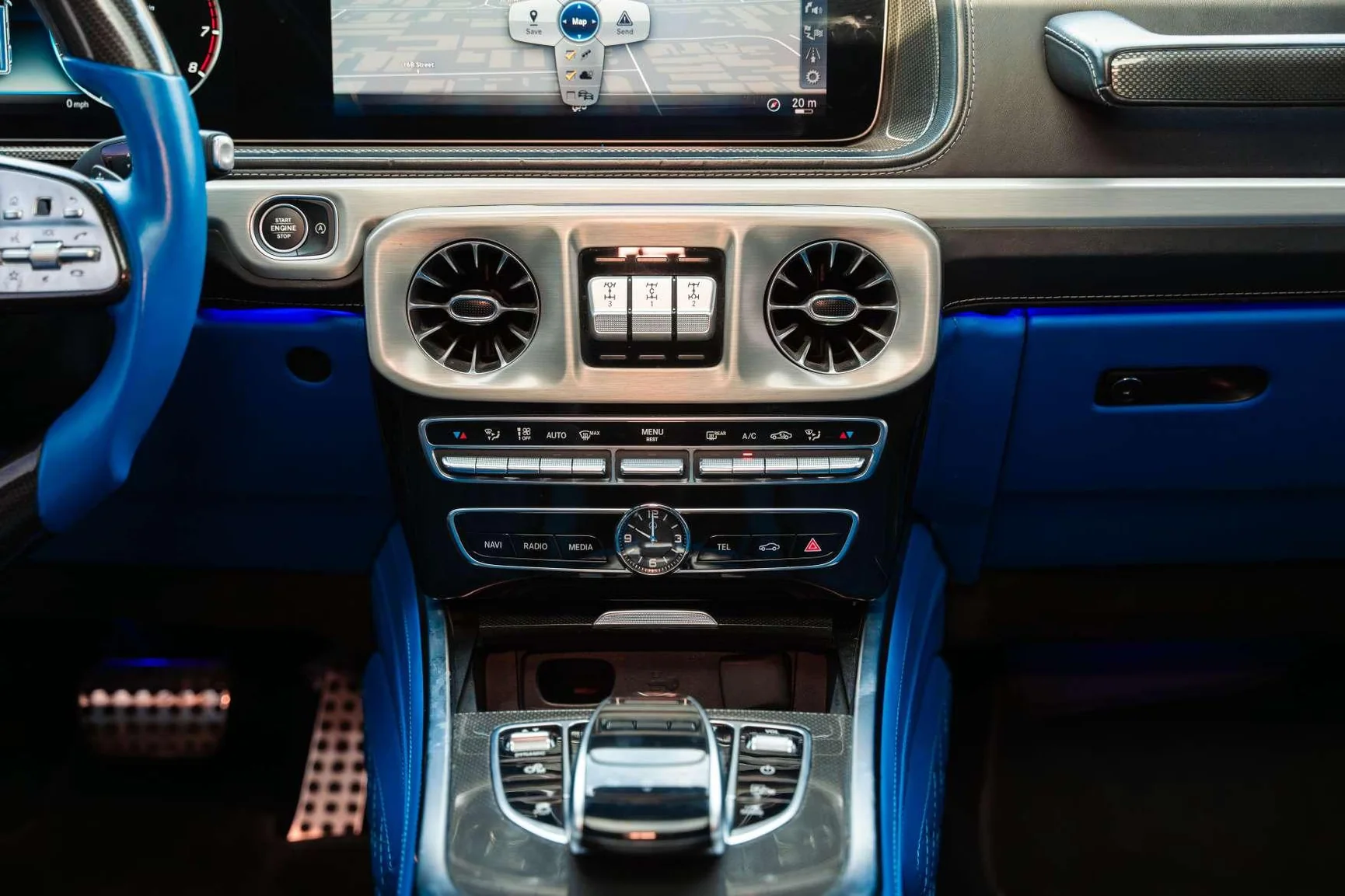 مرسيدس AMG G63 برابوس أسود مطفي للإيجار في دبي – صورة 7