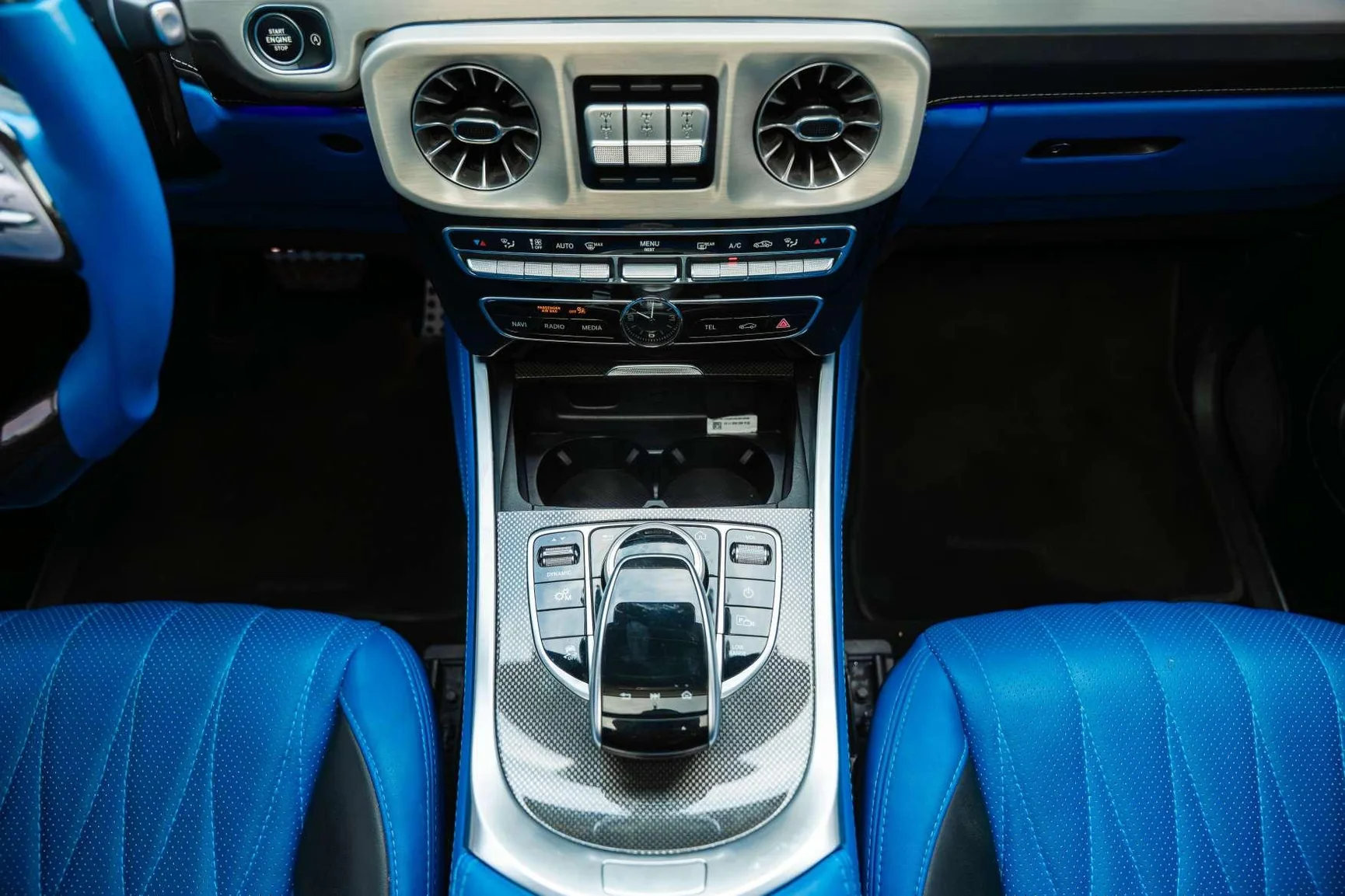مرسيدس AMG G63 برابوس أسود مطفي للإيجار في دبي – صورة 8