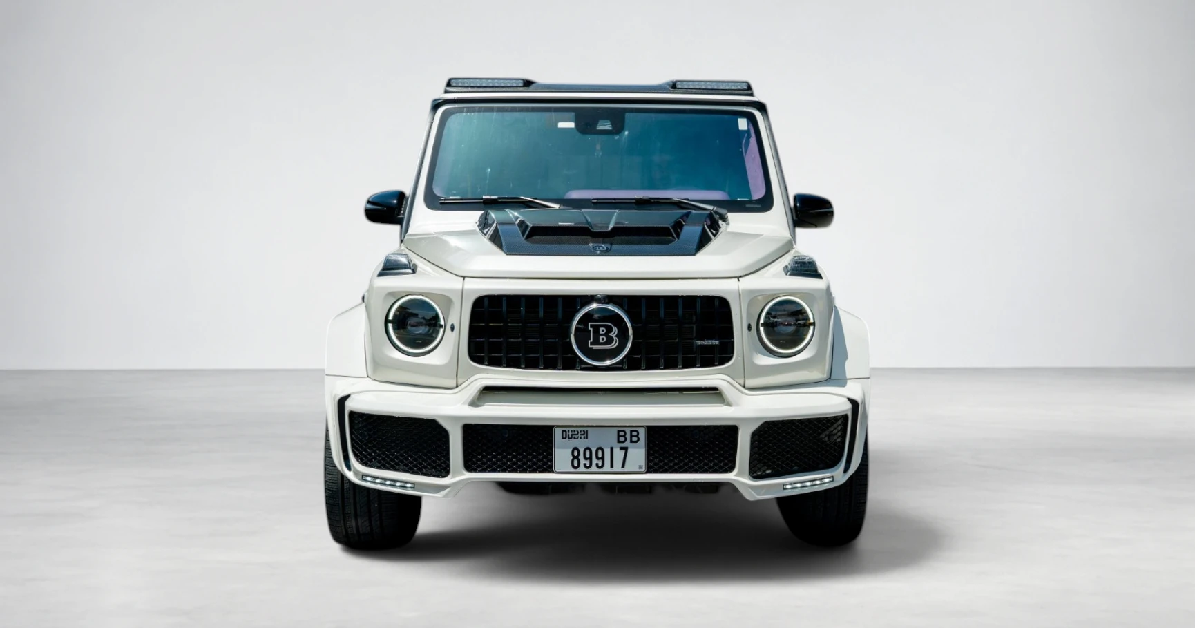 迪拜Mercedes-AMG G63 Brabus White出租 – 图片 2