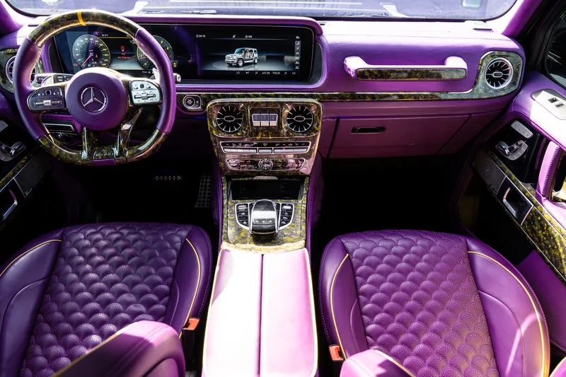 迪拜Mercedes-AMG G63 Brabus White出租 – 图片 4