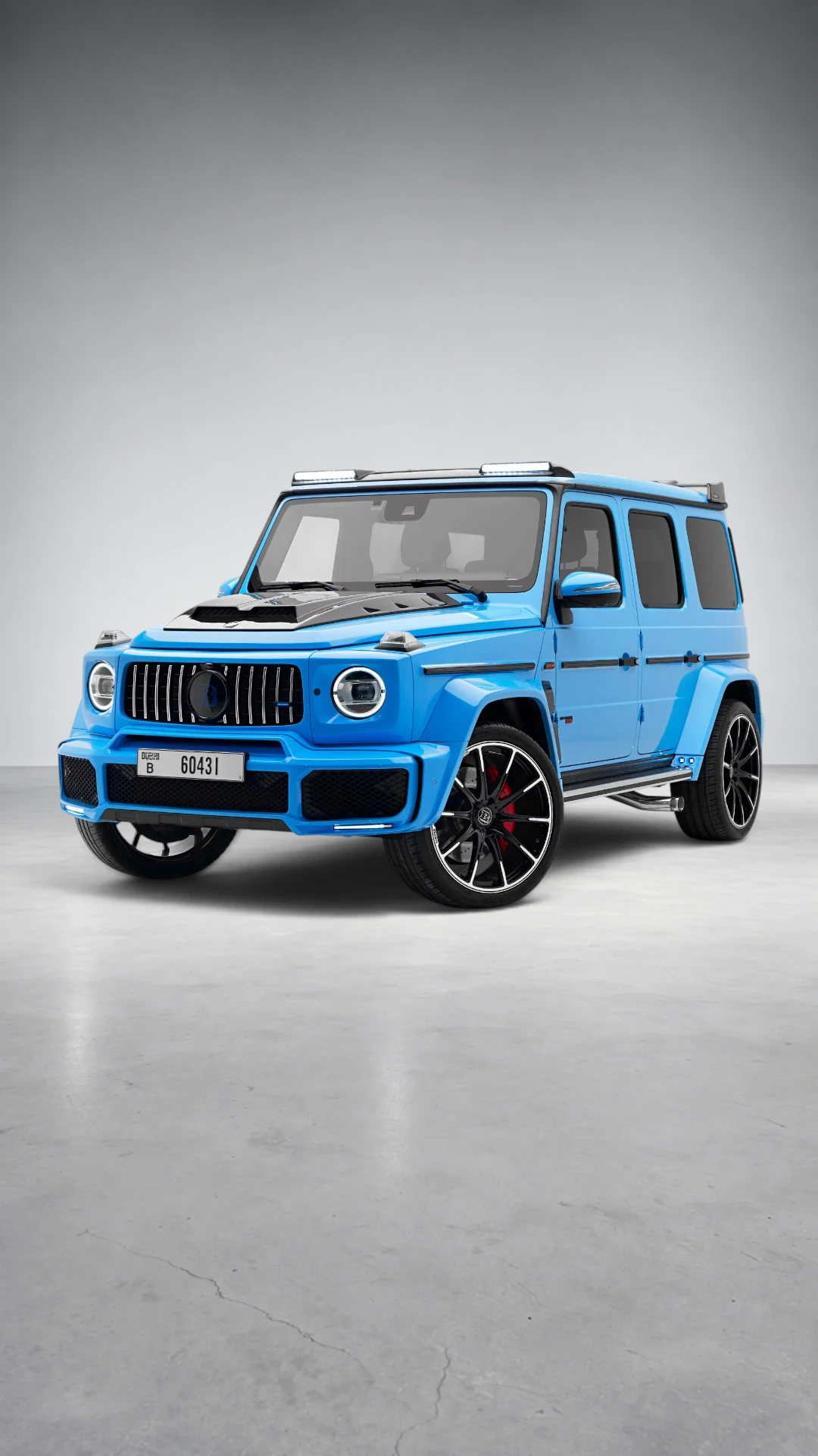 Mercedes-Benz G800 Brabus Widestar Brilliant Blue Fullbleed Shot
