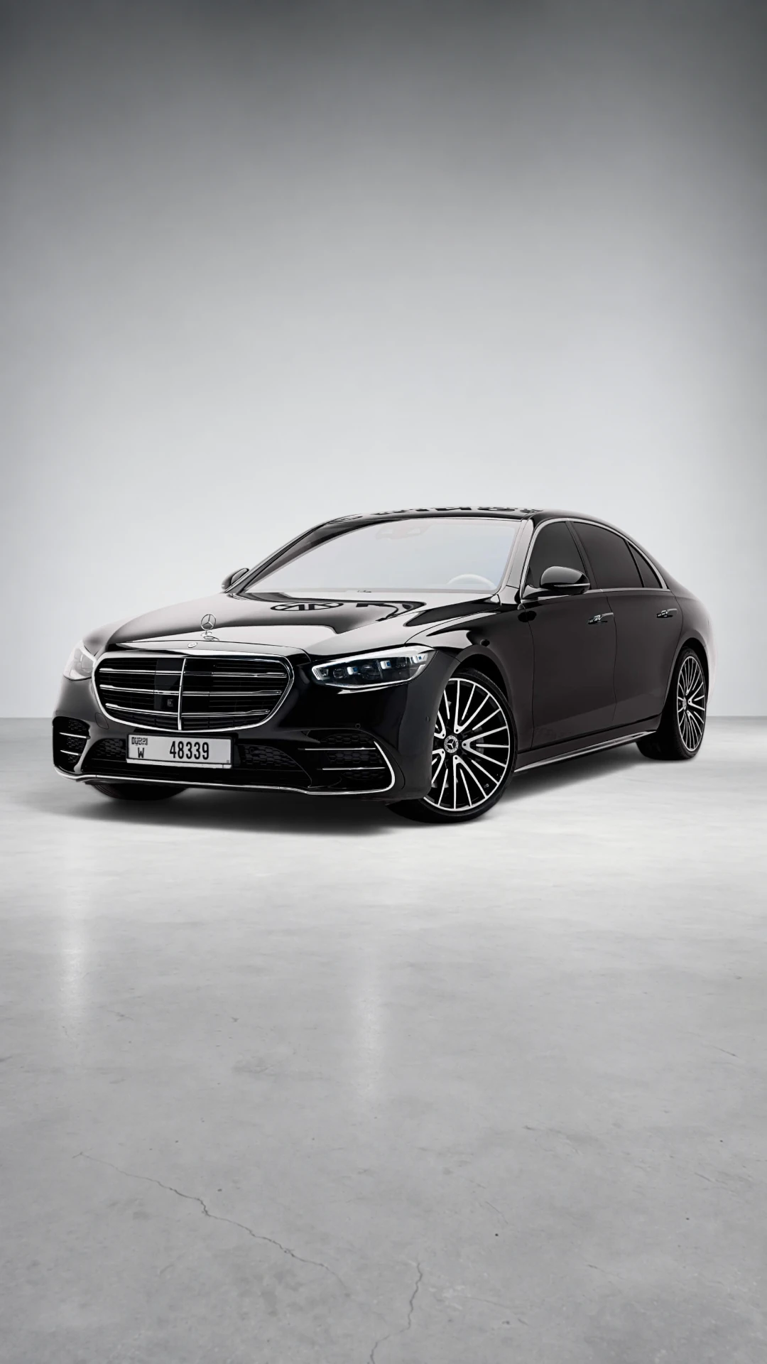 Mercedes-Benz S500 Obsidian Black Fullbleed Shot