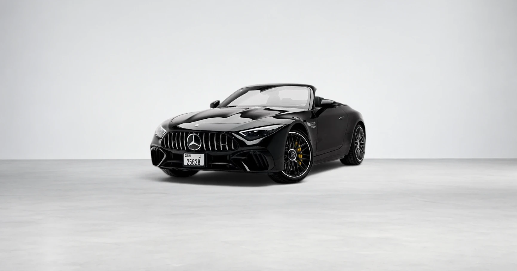Mercedes-AMG SL 63 4MATIC+ Roadster Alpine Grey View 1