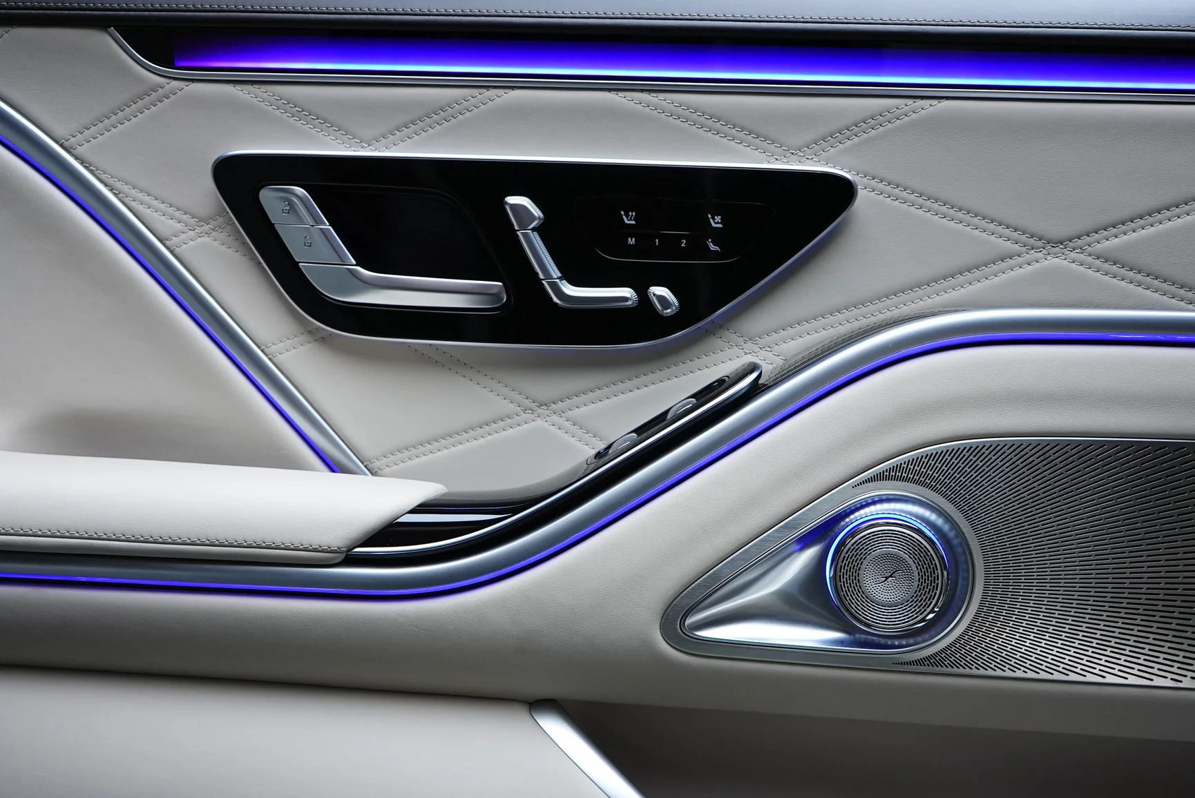 Mercedes-Maybach S680 Two-Tone - View 13