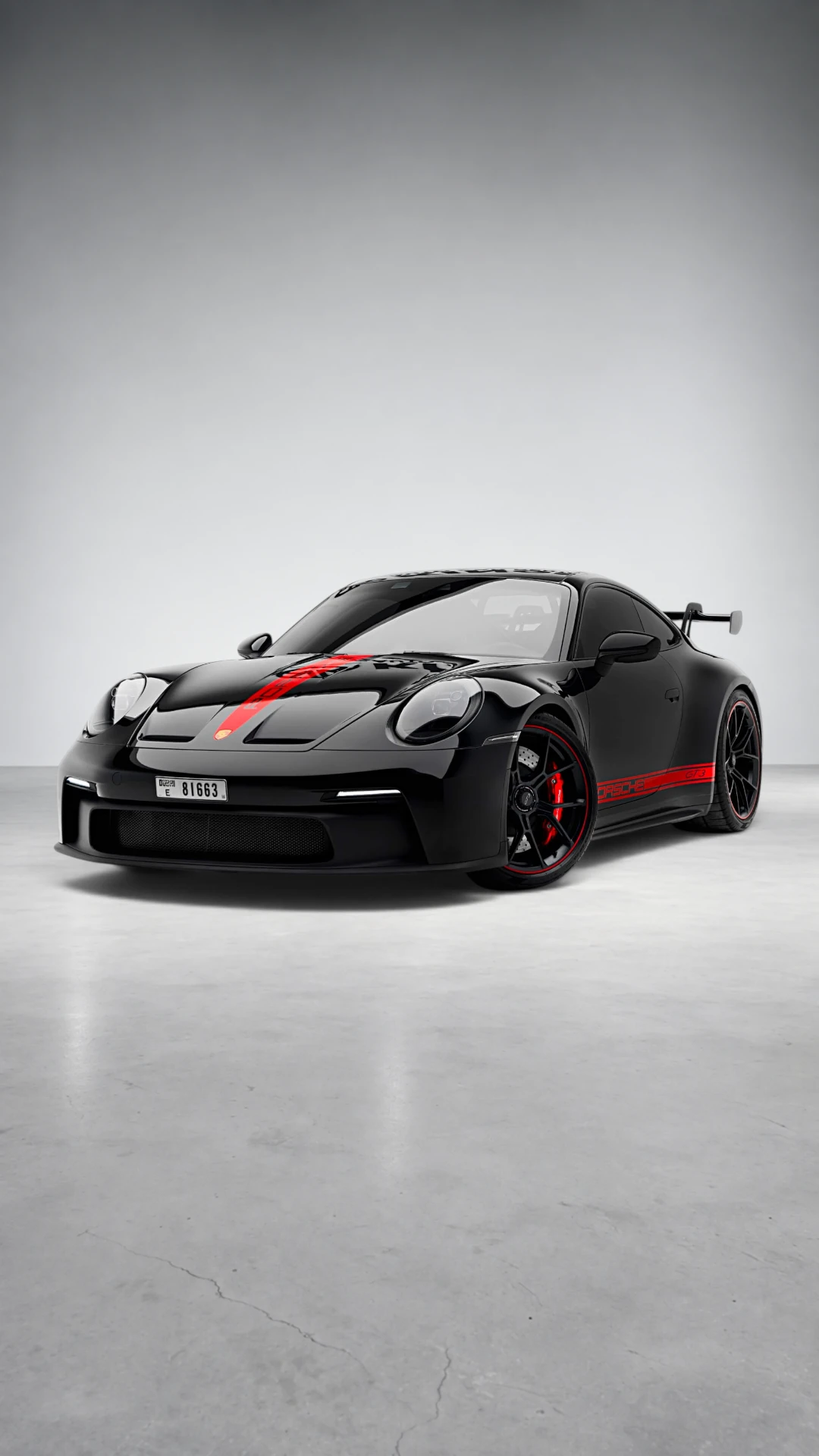 Porsche 911 GT3 Carrara White Fullbleed Shot