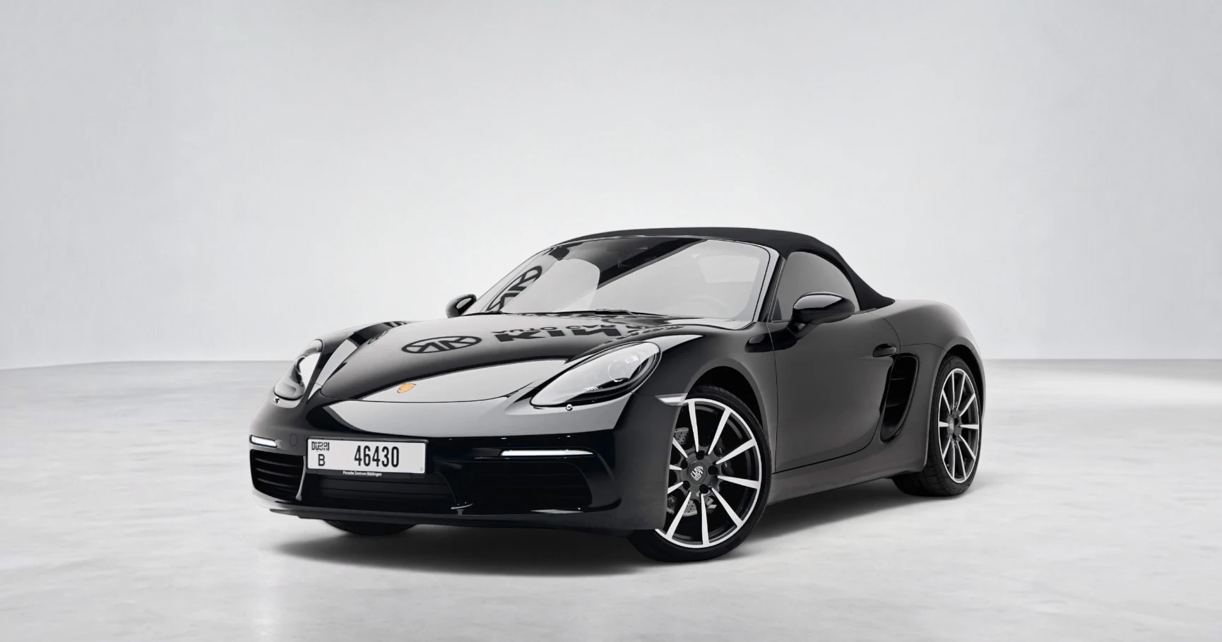 Porsche 718 Boxster GT Silver - View 2