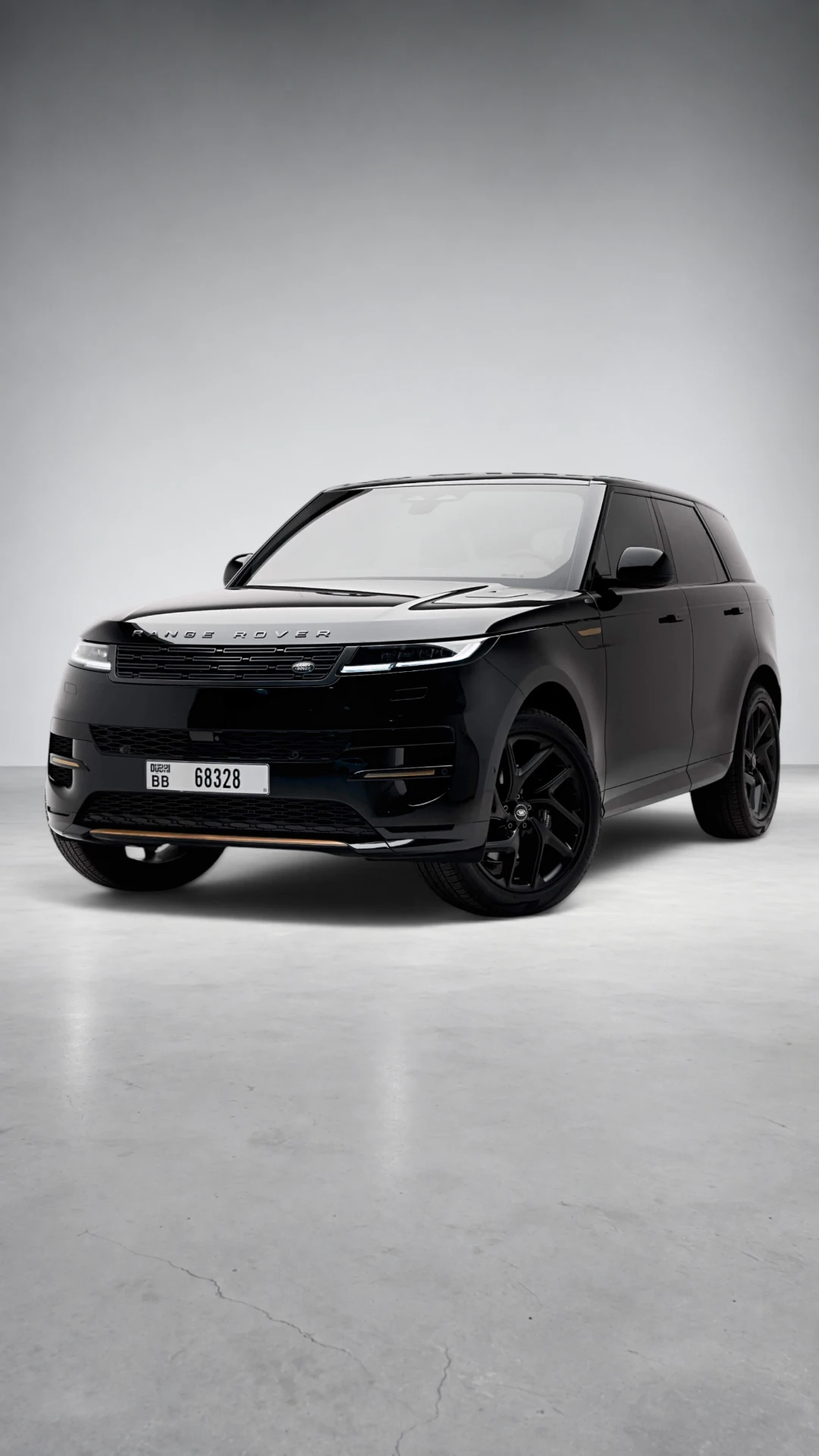 Range Rover Sport Santorini Black in Dubai
