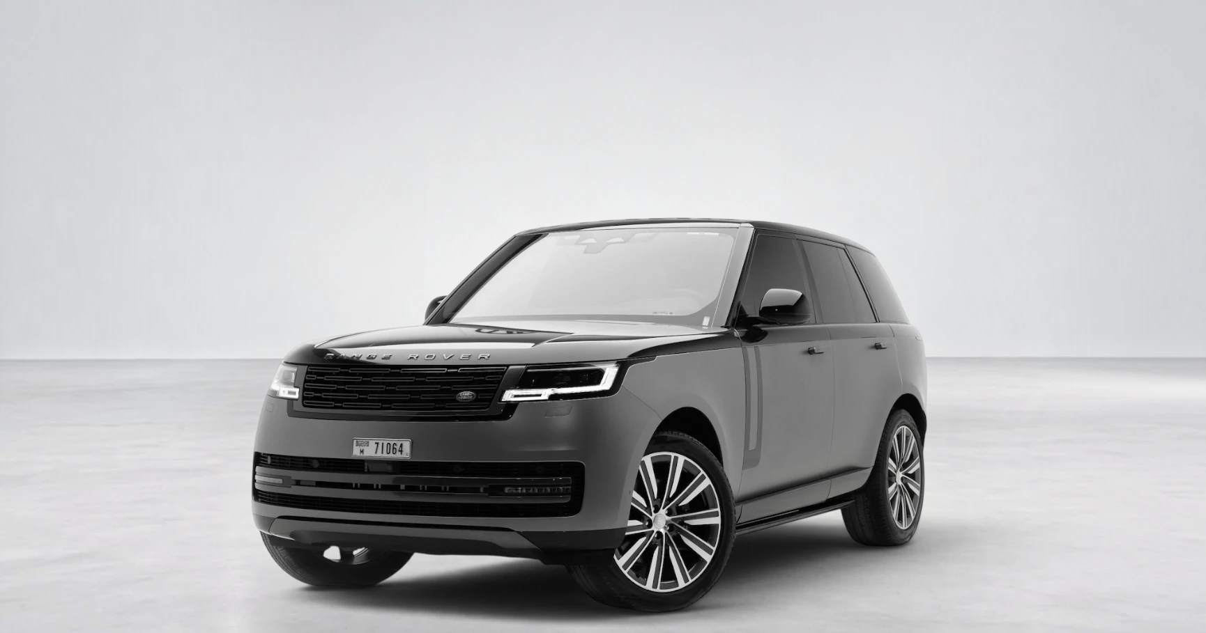 Range Rover Vogue Charente Grey (Ebony Interior) - View 2
