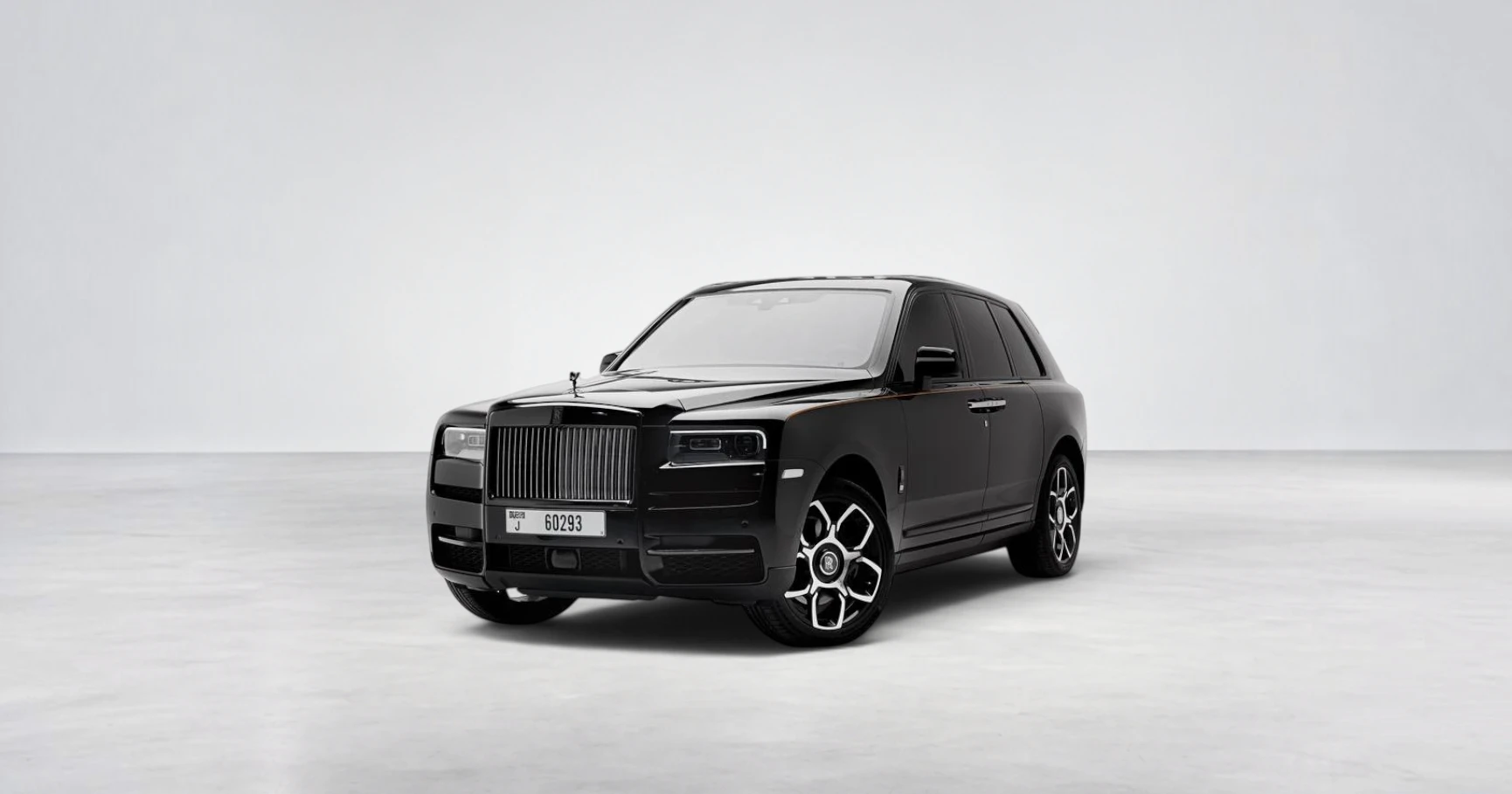Rolls-Royce Cullinan Black Badge Diamond Black - View 2