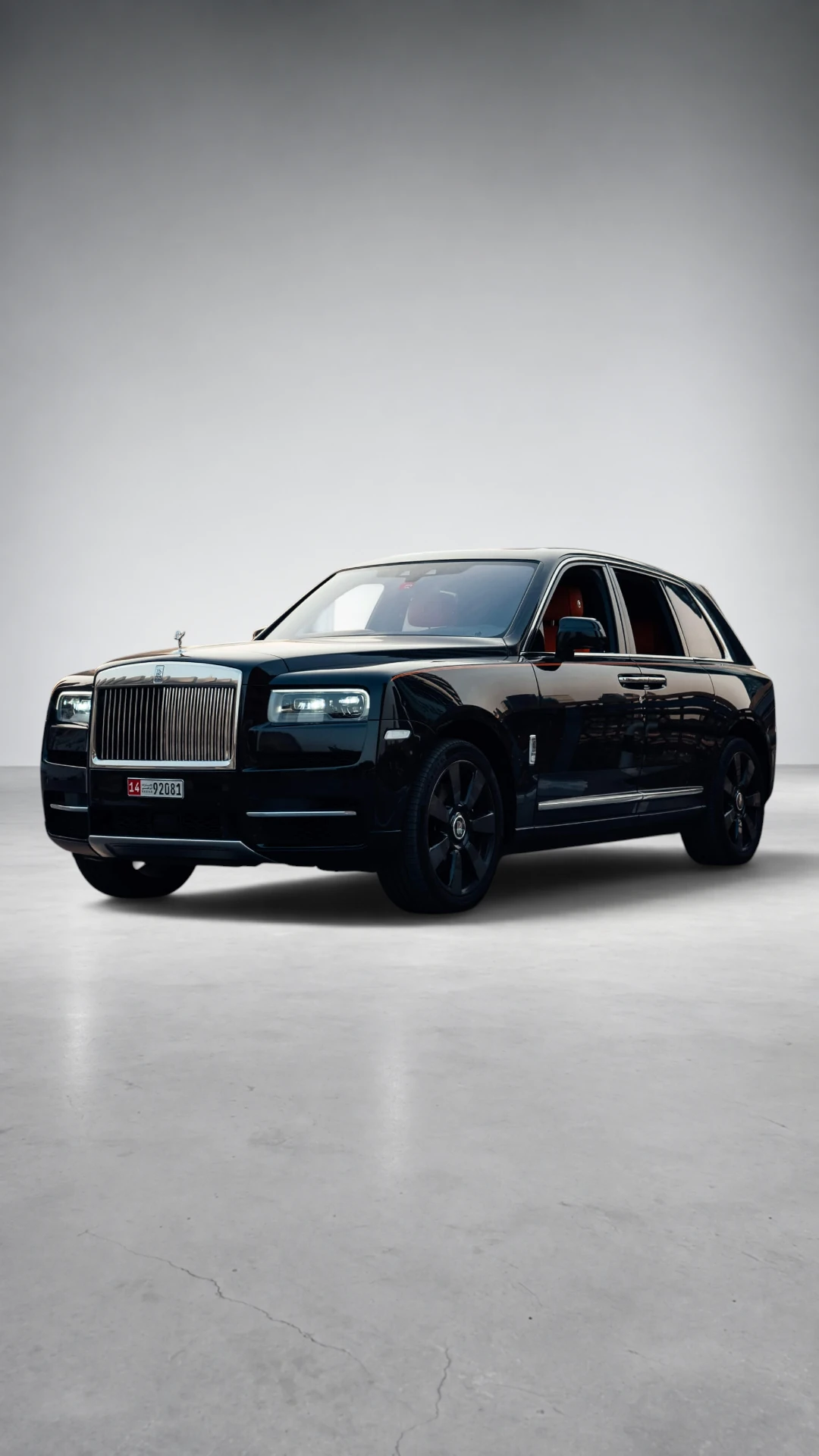 Rolls-Royce Cullinan Champagne Bronze in Dubai